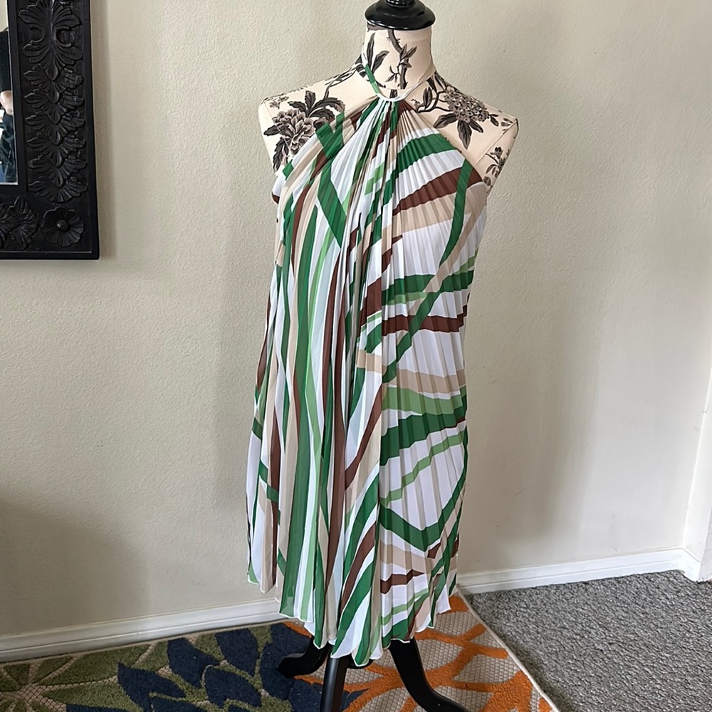 NWT Taylor and Hyde Halter Pleated A Line Dress